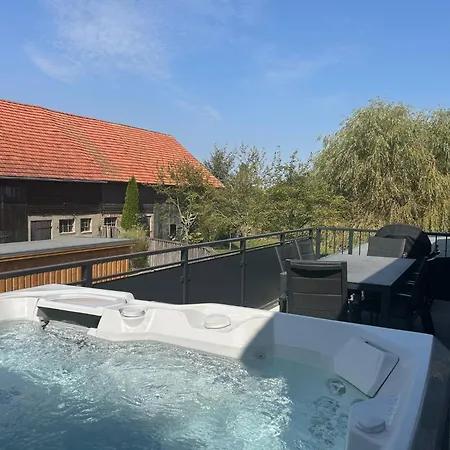 Scheunenblick * Göhren-Lebbin